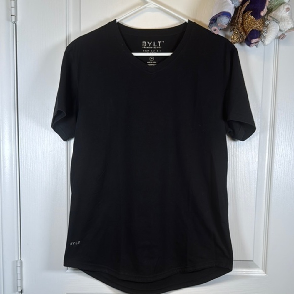 BYLT Premium Basics Drop Cut S/S V- Neck Gym Athletic Shirt Size Med EUC #2968